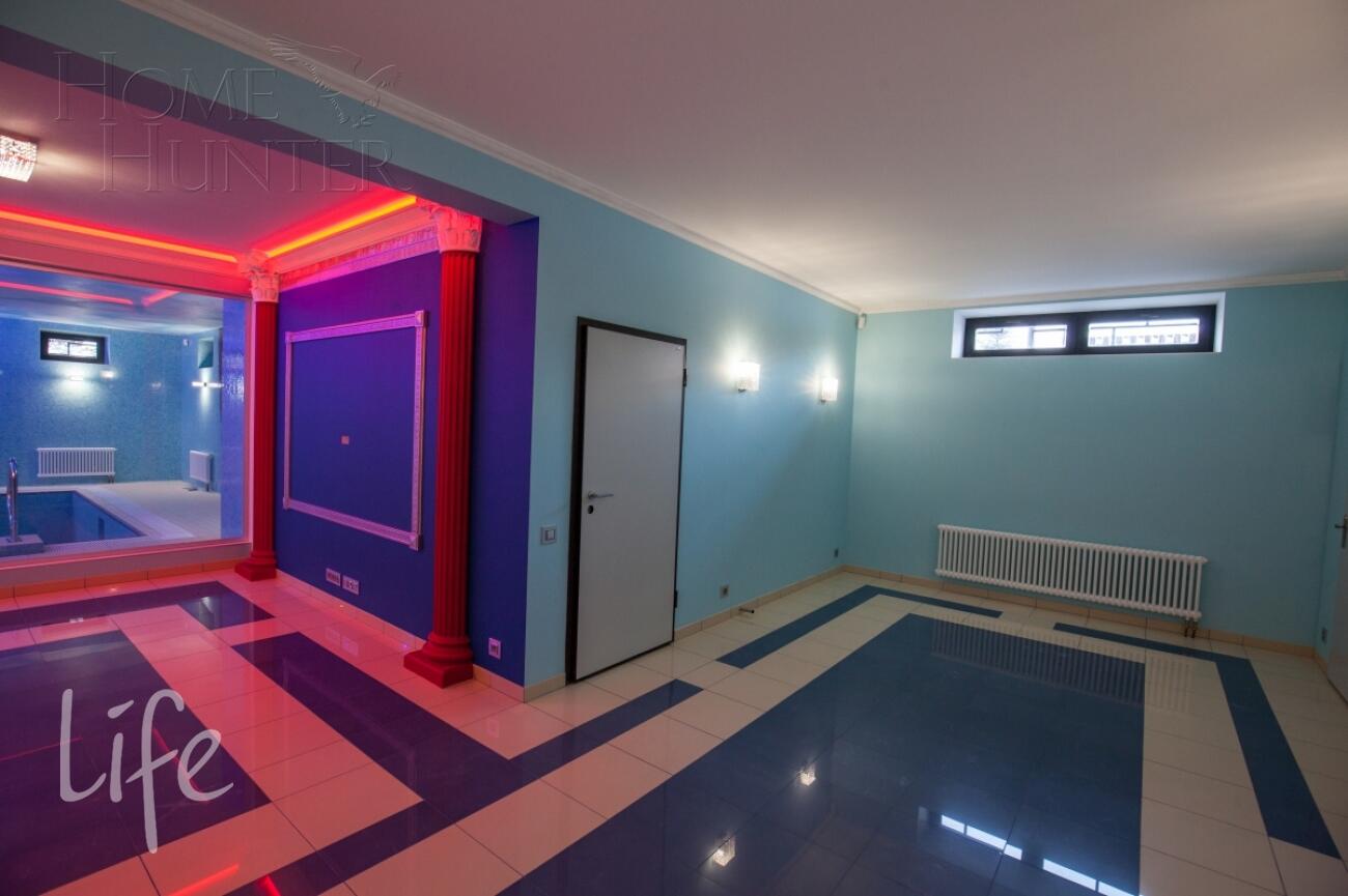 2-этажный коттедж 745 м² с отделкой