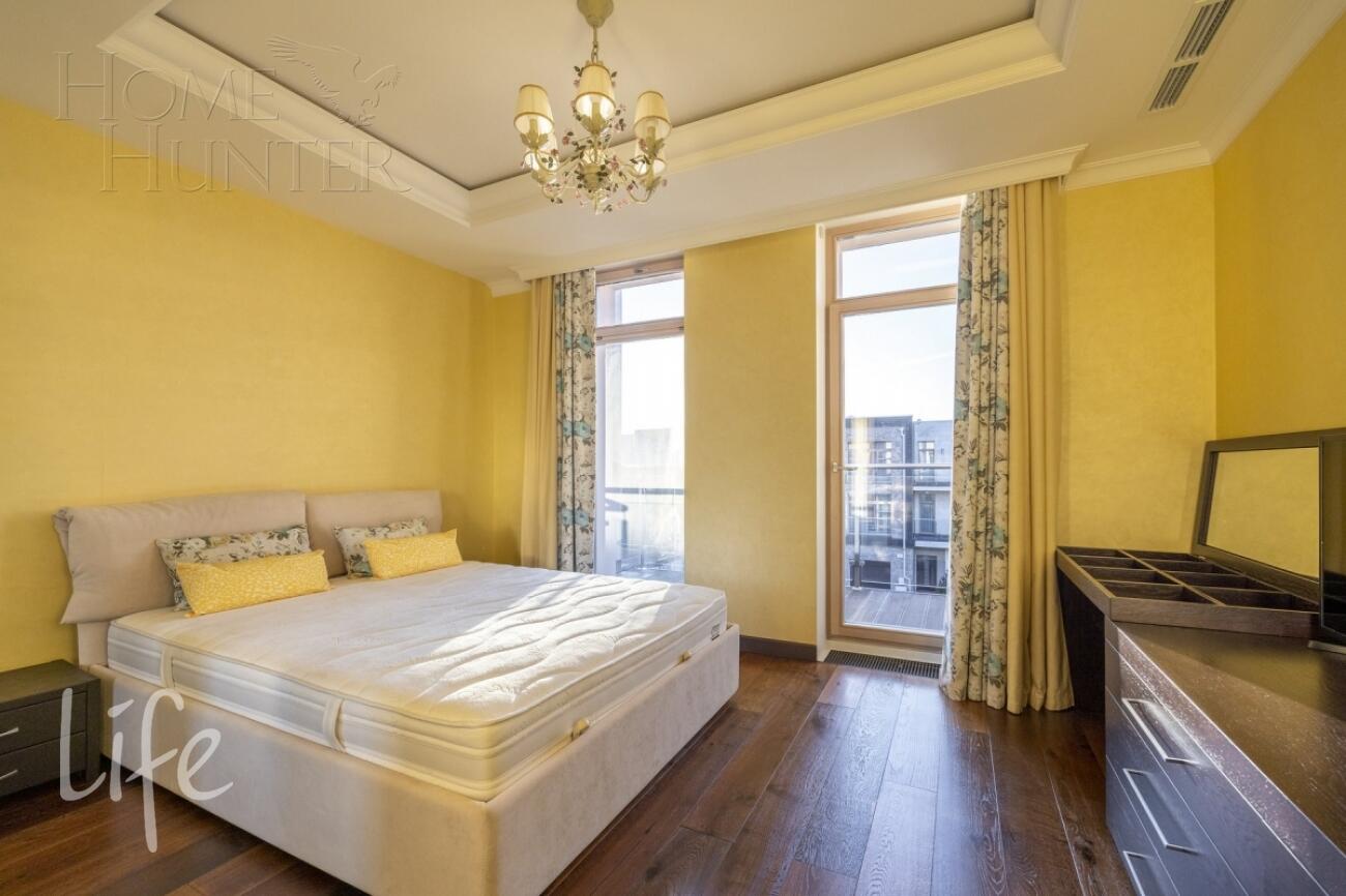 3-этажный таунхаус 310 м² с отделкой