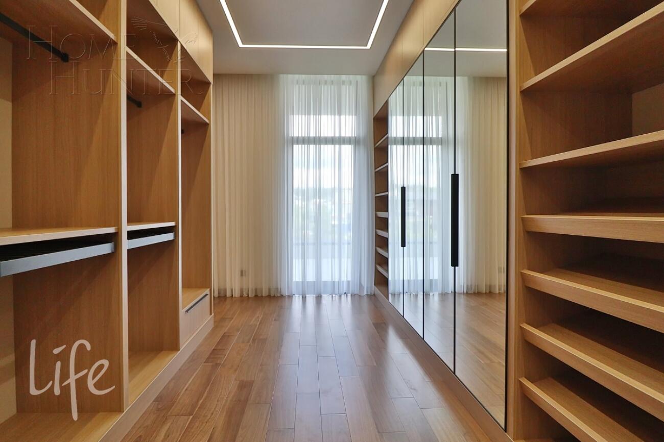 2-этажный коттедж 705 м² с отделкой