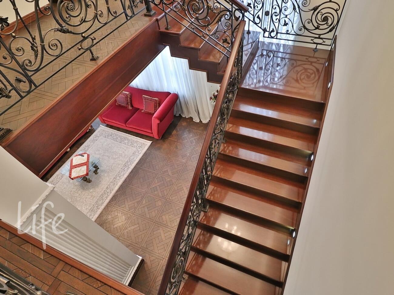 2-этажный коттедж 817 м² с отделкой