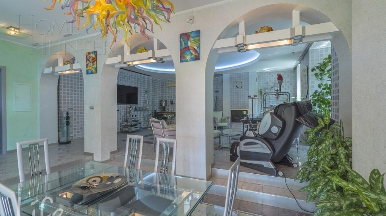 2-этажный коттедж 675 м² с отделкой