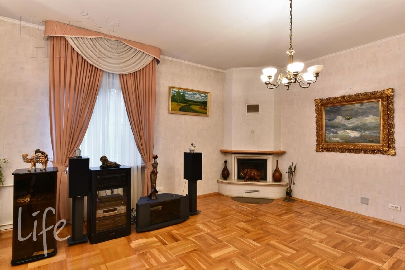 2-этажный коттедж 320 м² с отделкой