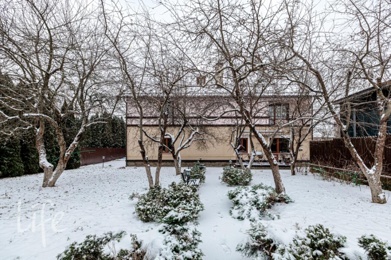 2-этажный коттедж 350 м² с отделкой