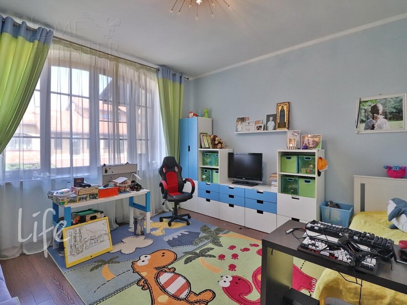 2-этажный таунхаус 345 м² с отделкой