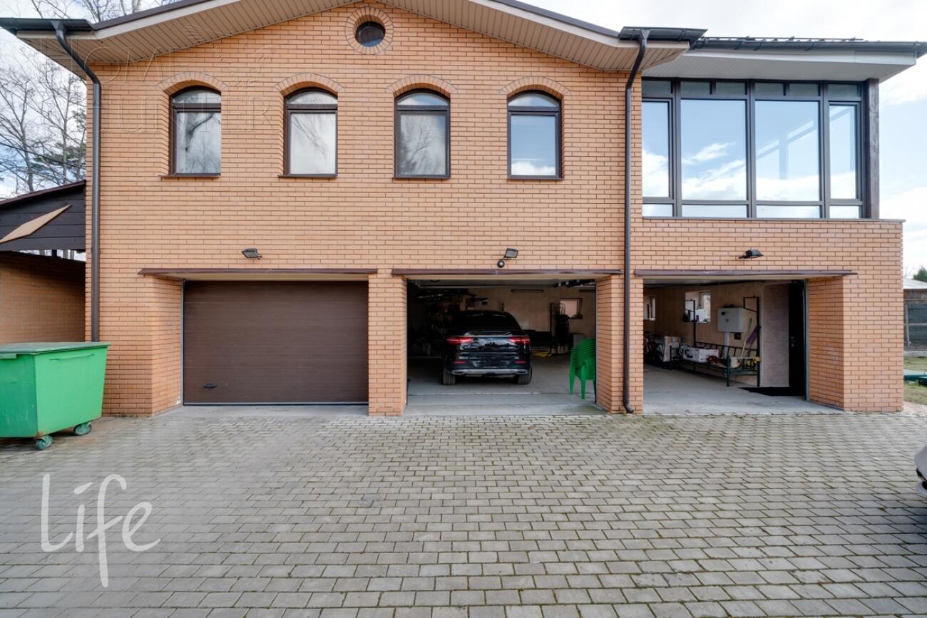 2-этажный коттедж 818 м² с отделкой