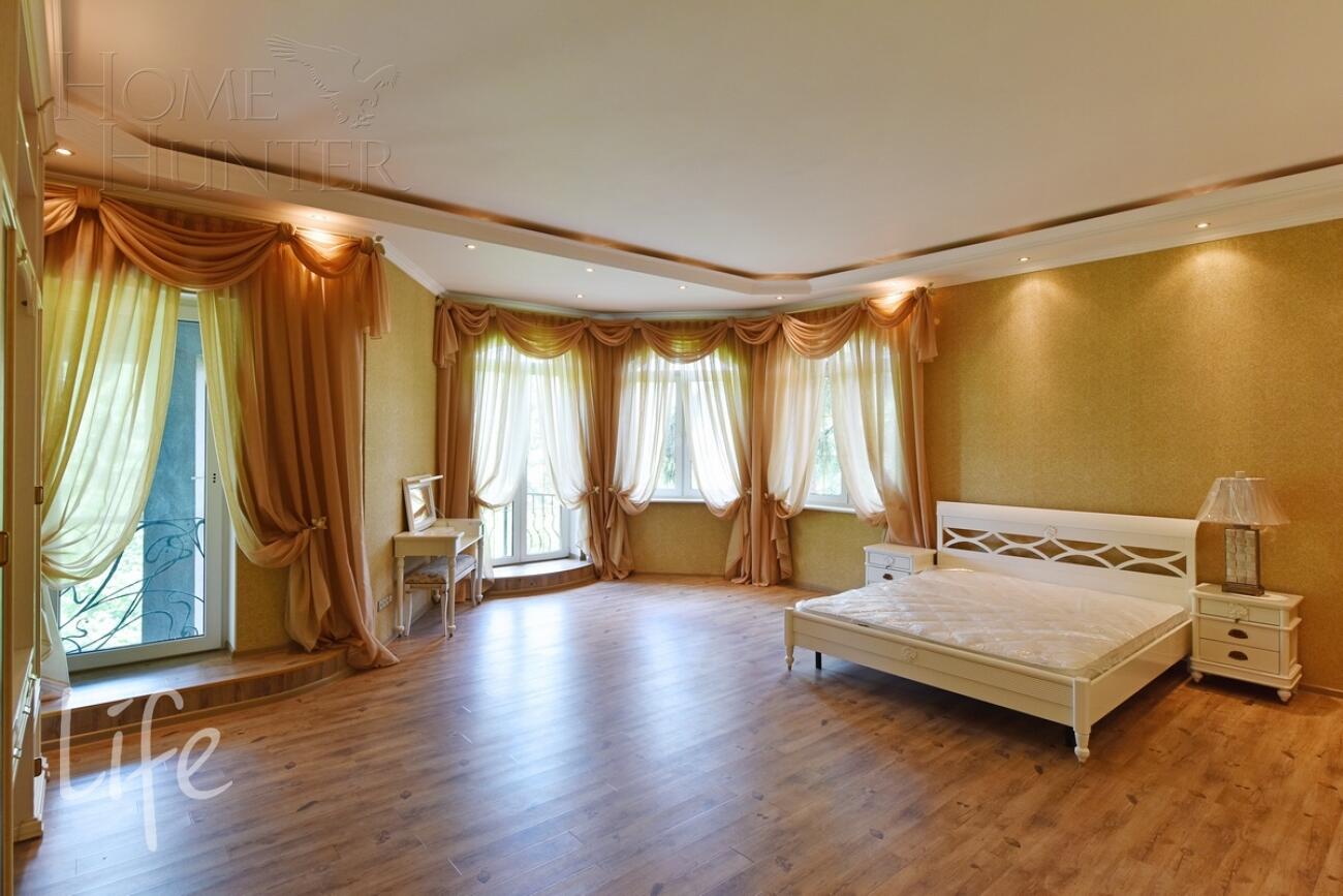 2-этажный коттедж 1 500 м² с отделкой