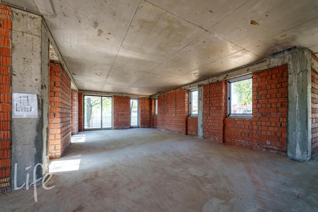 2-этажный коттедж 319 м² без отделки