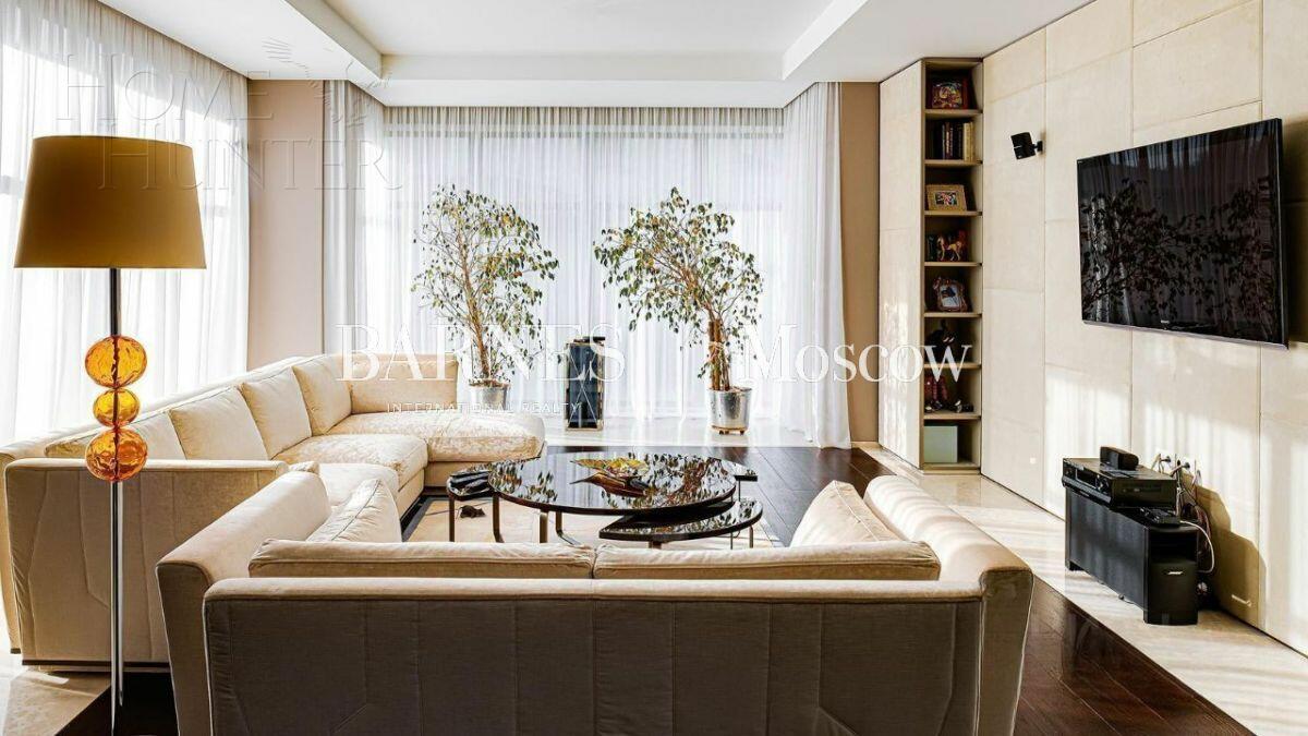 2-этажный коттедж 438 м² с отделкой