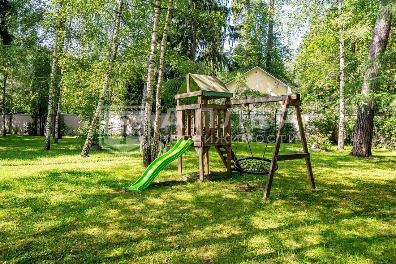 2-этажный коттедж 850 м² с отделкой