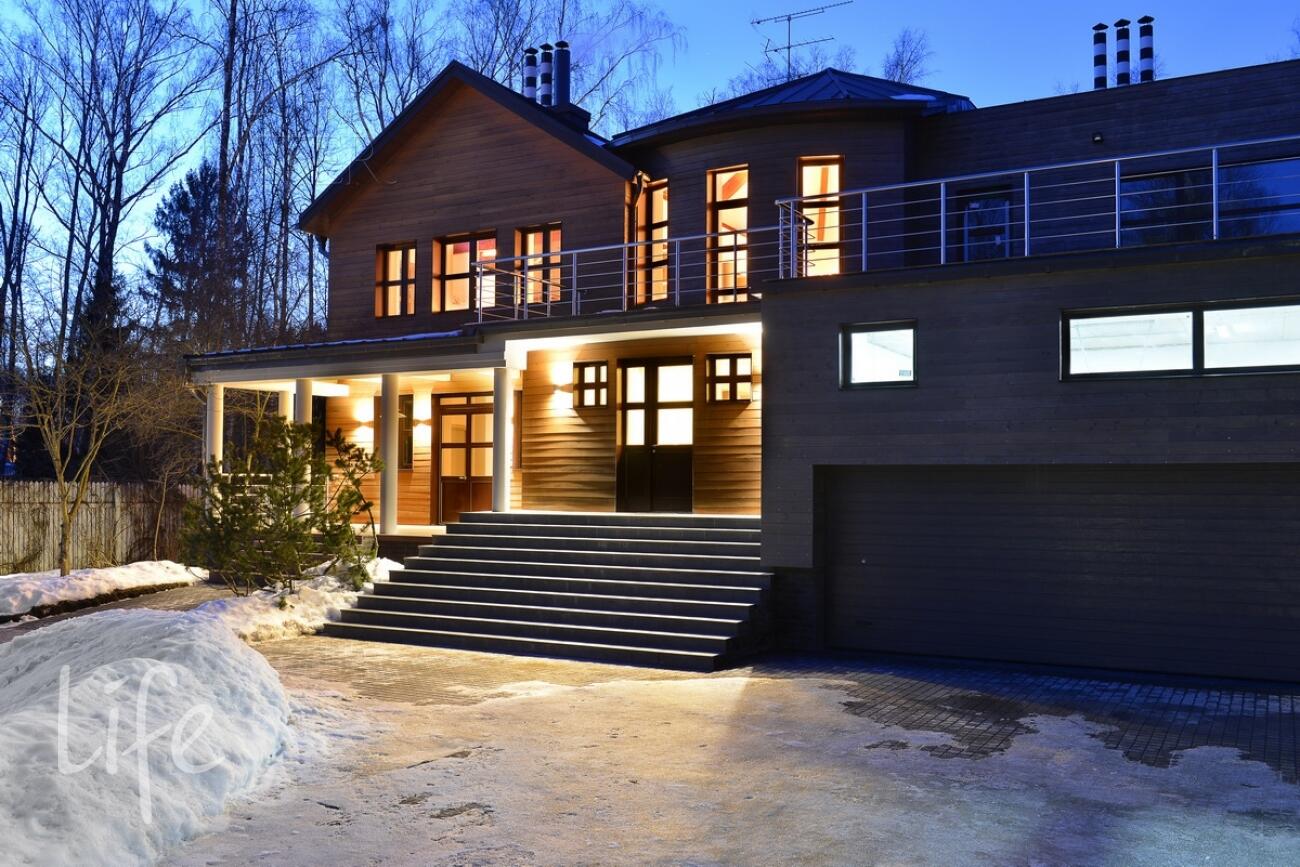 2-этажный коттедж 650 м² с отделкой