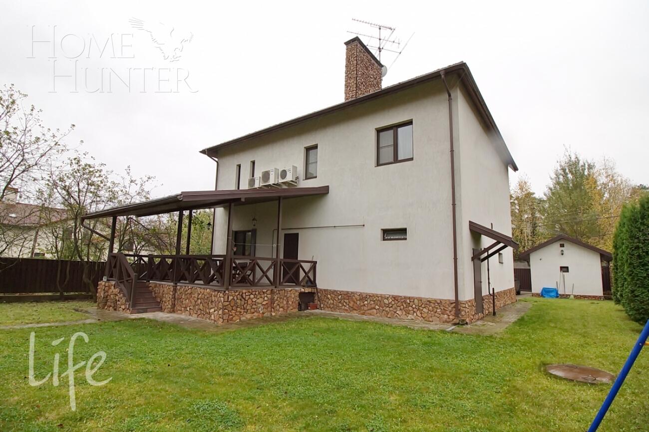 2-этажный коттедж 300 м² с отделкой