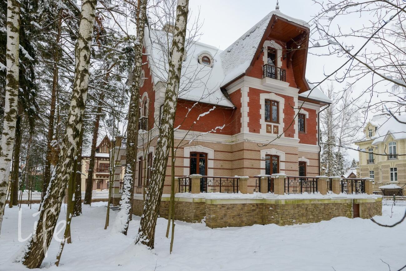 2-этажный коттедж 702 м² с отделкой