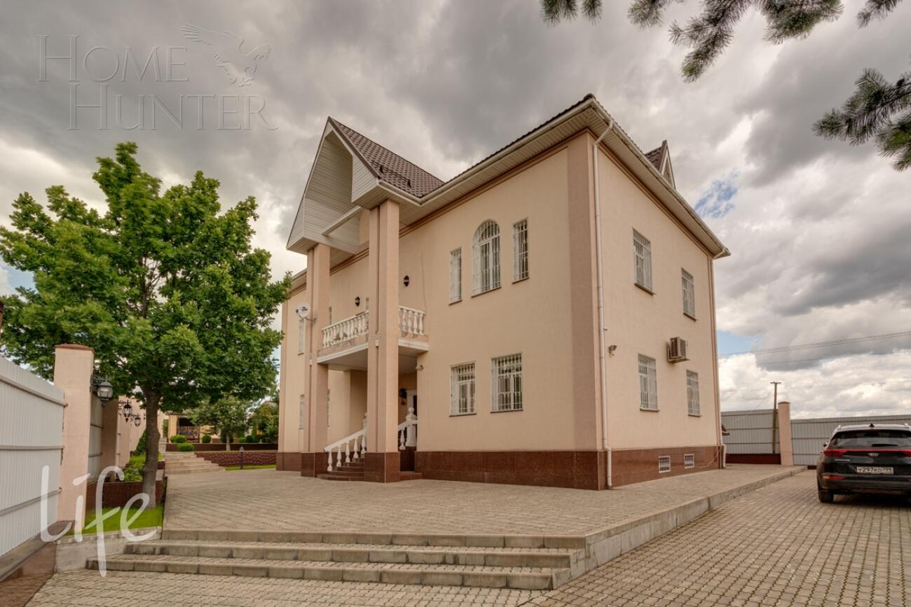 2-этажный коттедж 563 м² с отделкой