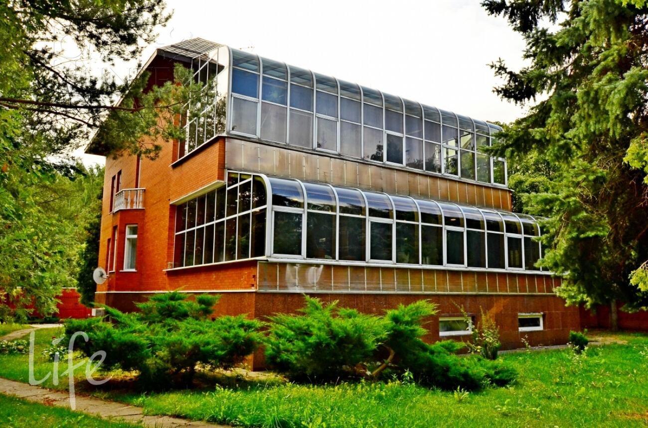 2-этажный коттедж 680 м² с отделкой