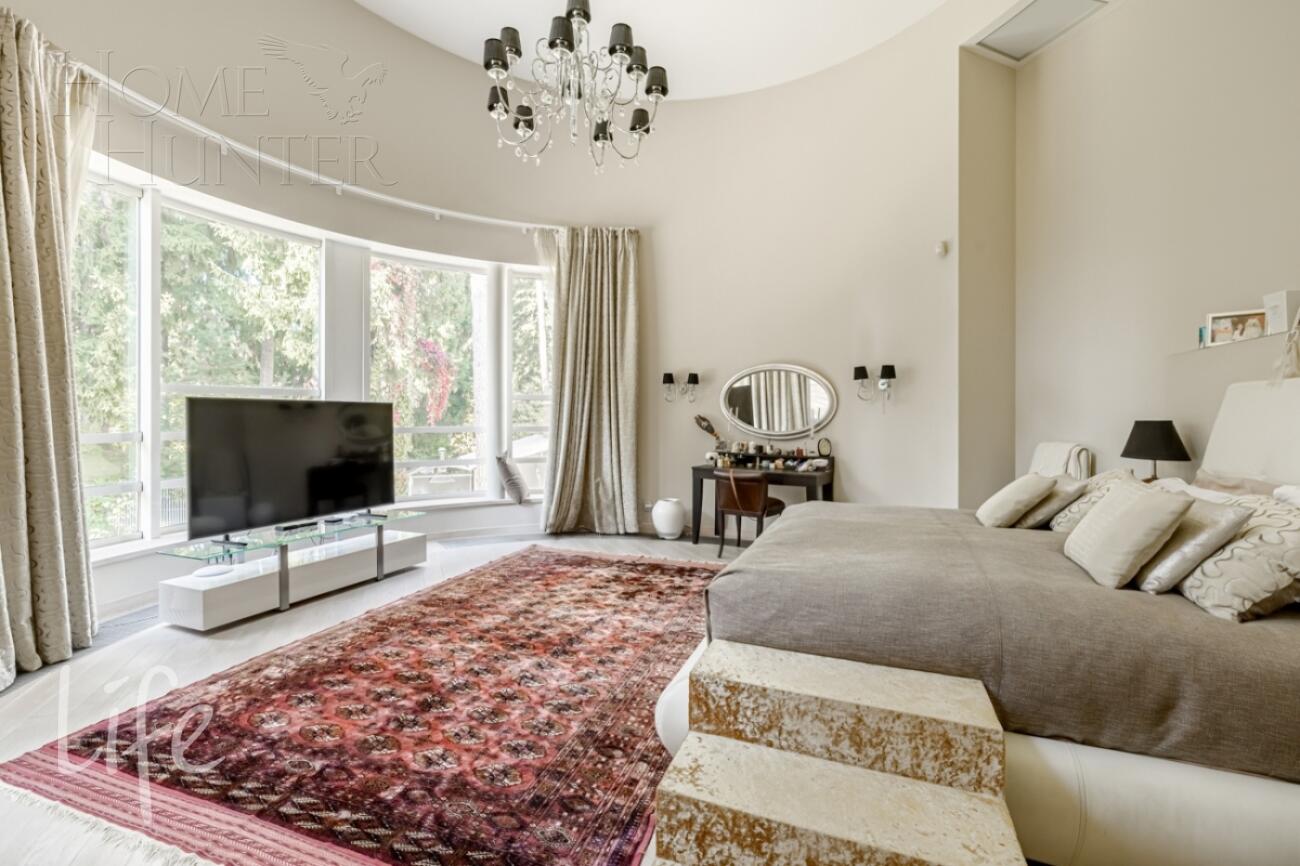 2-этажный коттедж 1 328 м² с отделкой