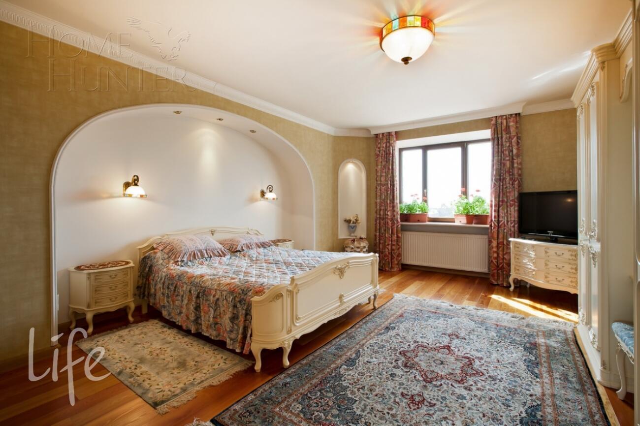 2-этажный коттедж 916 м² с отделкой