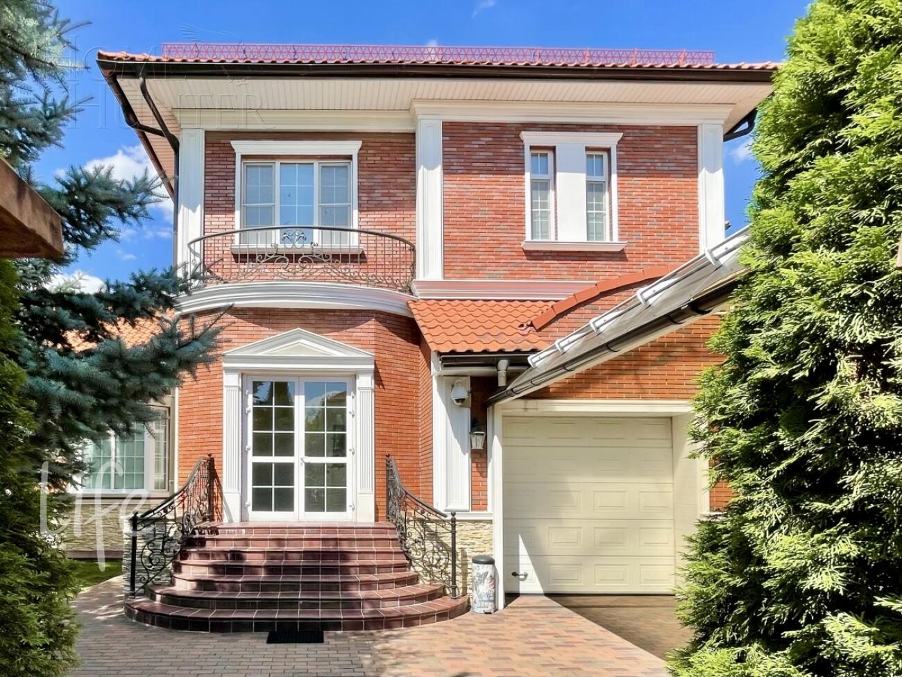 2-этажный коттедж 560 м² с отделкой