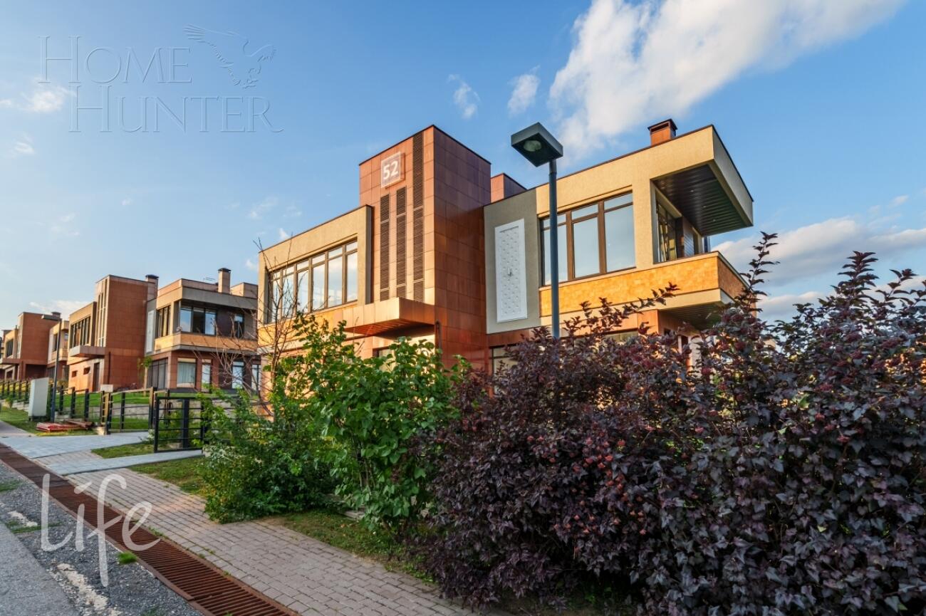 3-этажный коттедж 280 м² с отделкой