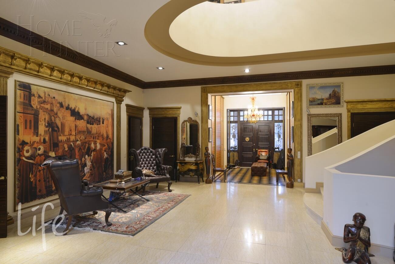 2-этажный коттедж 1 400 м² с отделкой