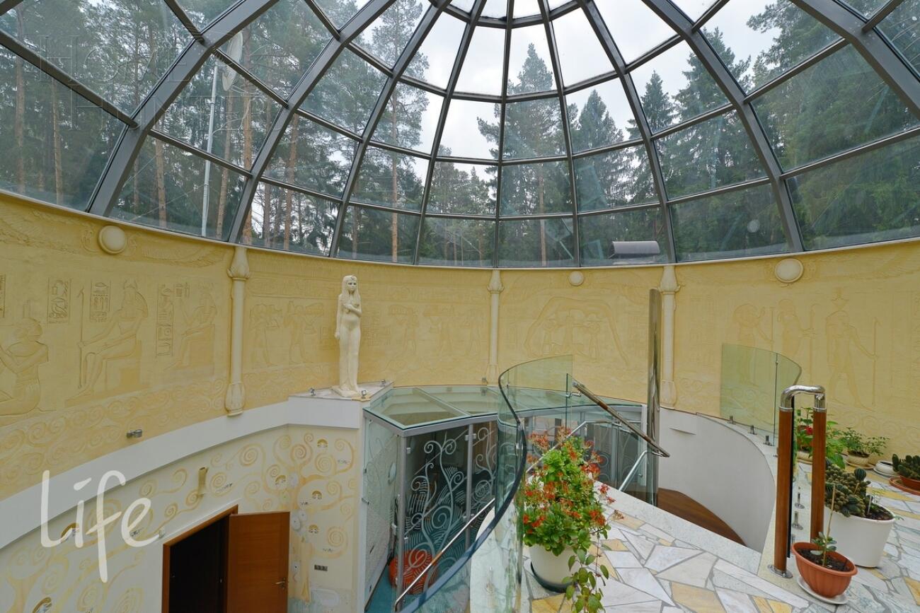 2-этажный коттедж 850 м² с отделкой