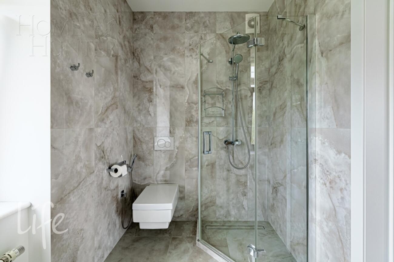 2-этажный коттедж 450 м² с отделкой