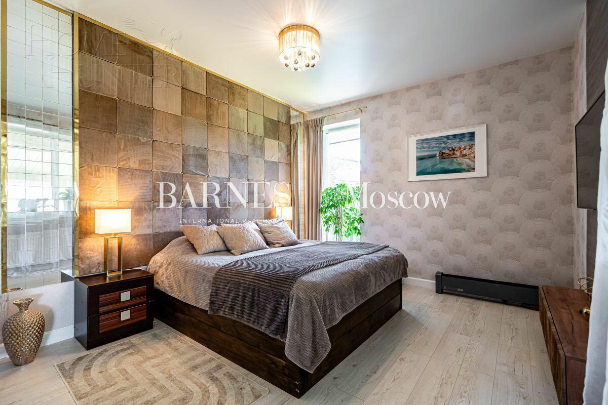 2-этажный коттедж 328 м² с отделкой