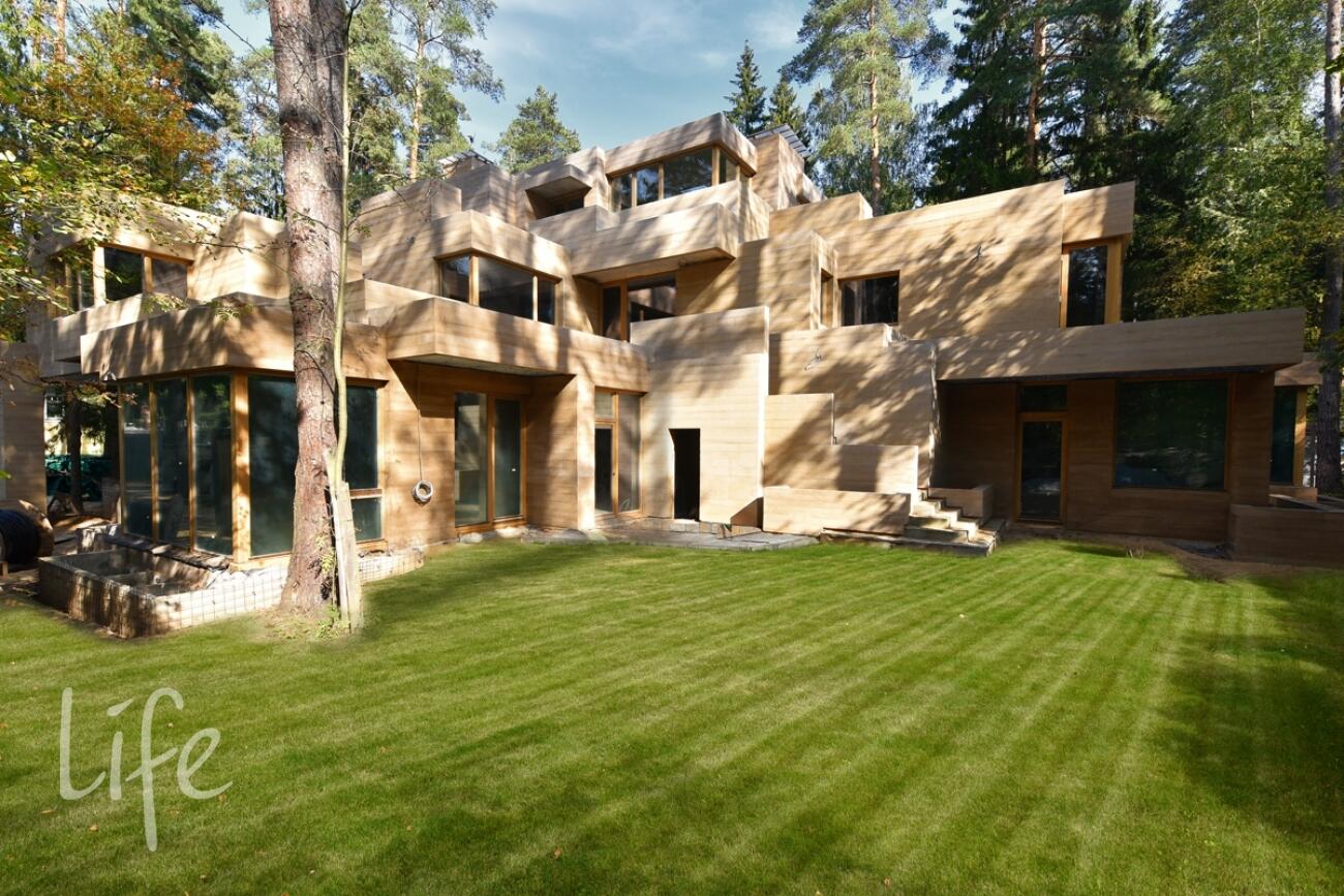 2-этажный коттедж 1 330 м² с отделкой