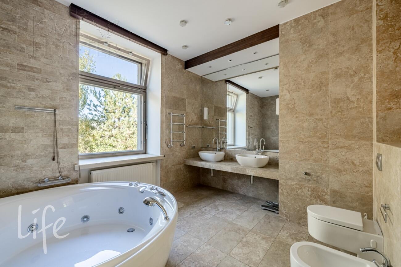 2-этажный коттедж 1 375 м² с отделкой