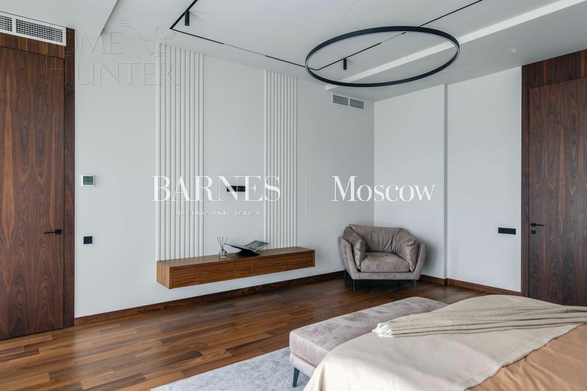 2-этажный коттедж 705 м² с отделкой