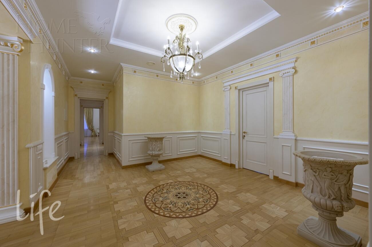 2-этажный коттедж 1 250 м² с отделкой