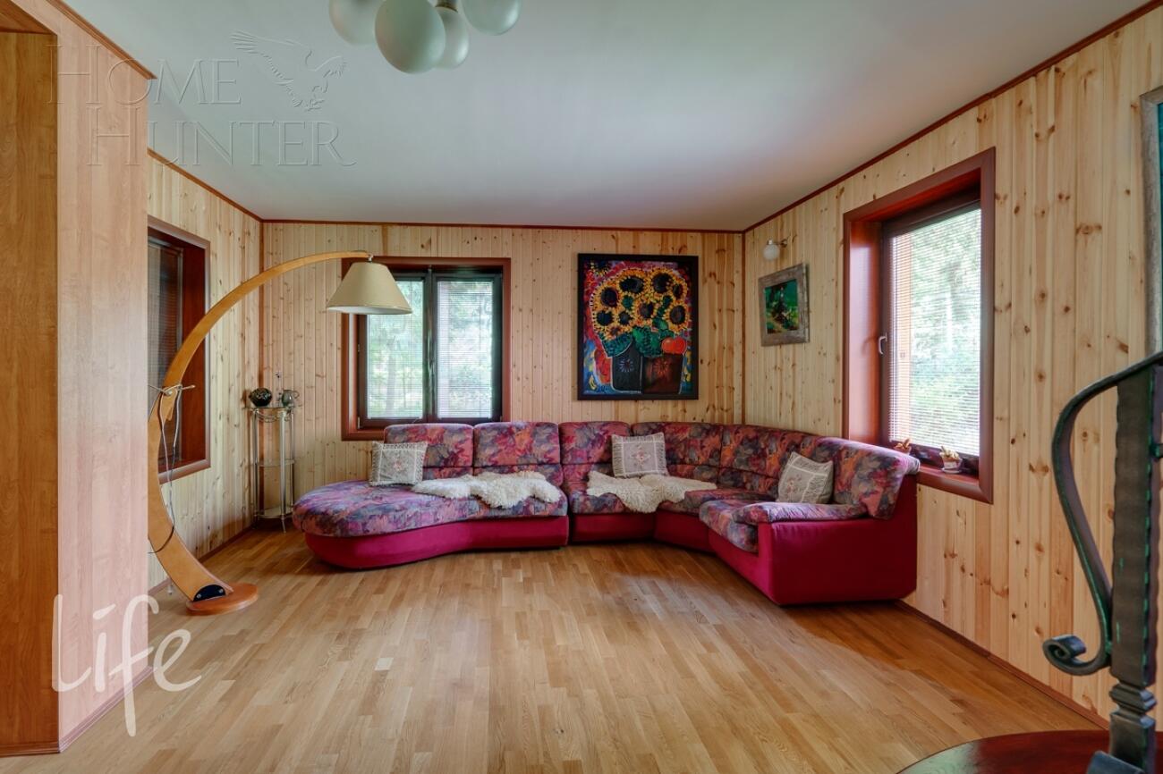 3-этажный коттедж 650 м² с отделкой