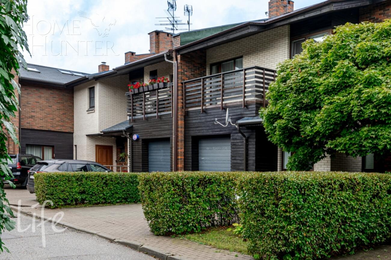 2-этажный таунхаус 220 м² с отделкой