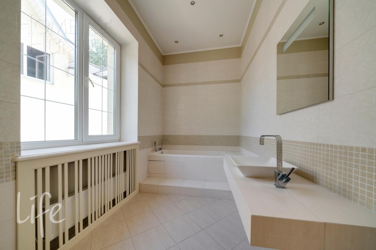 2-этажный коттедж 800 м² с отделкой