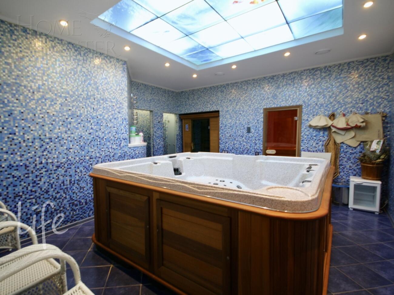 2-этажный коттедж 560 м² с отделкой