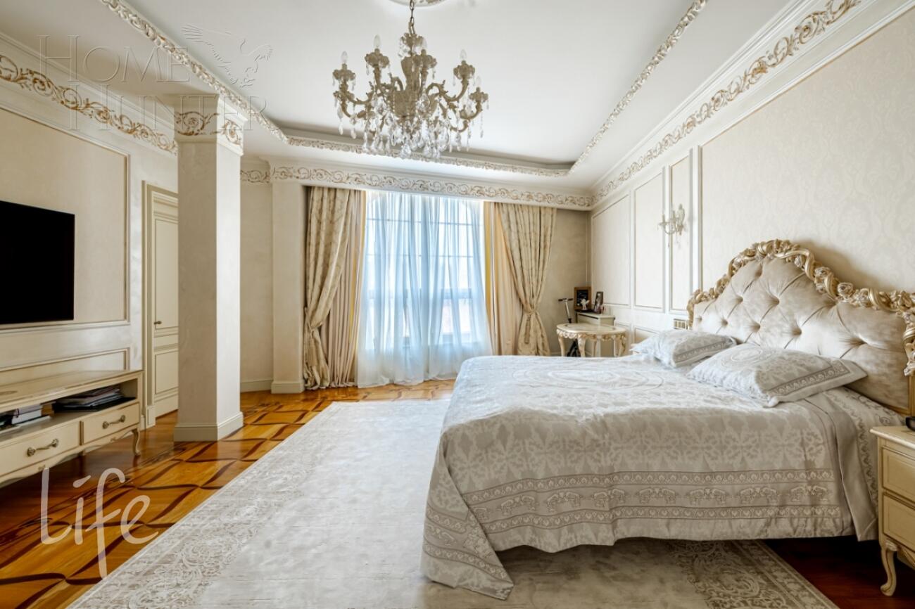 2-этажный коттедж 1 000 м² с отделкой