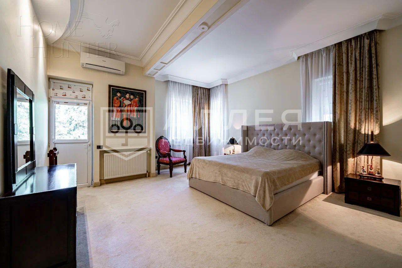 2-этажный коттедж 850 м² с отделкой