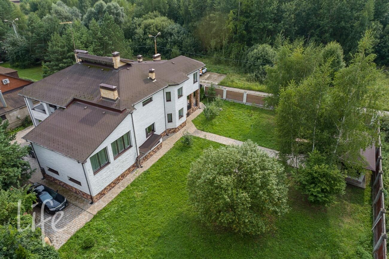 2-этажный коттедж 500 м² с отделкой