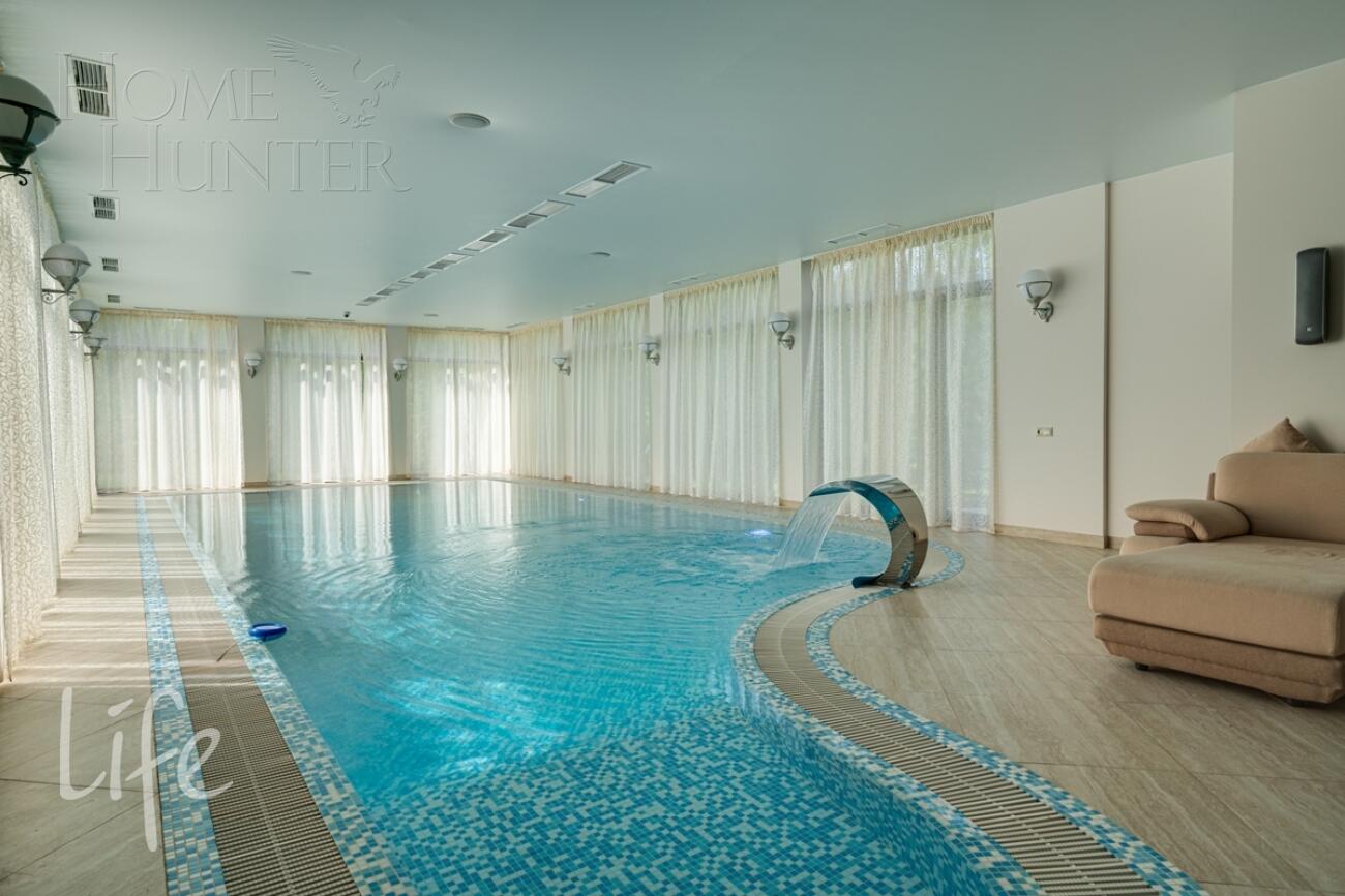 2-этажный коттедж 1 200 м² с отделкой