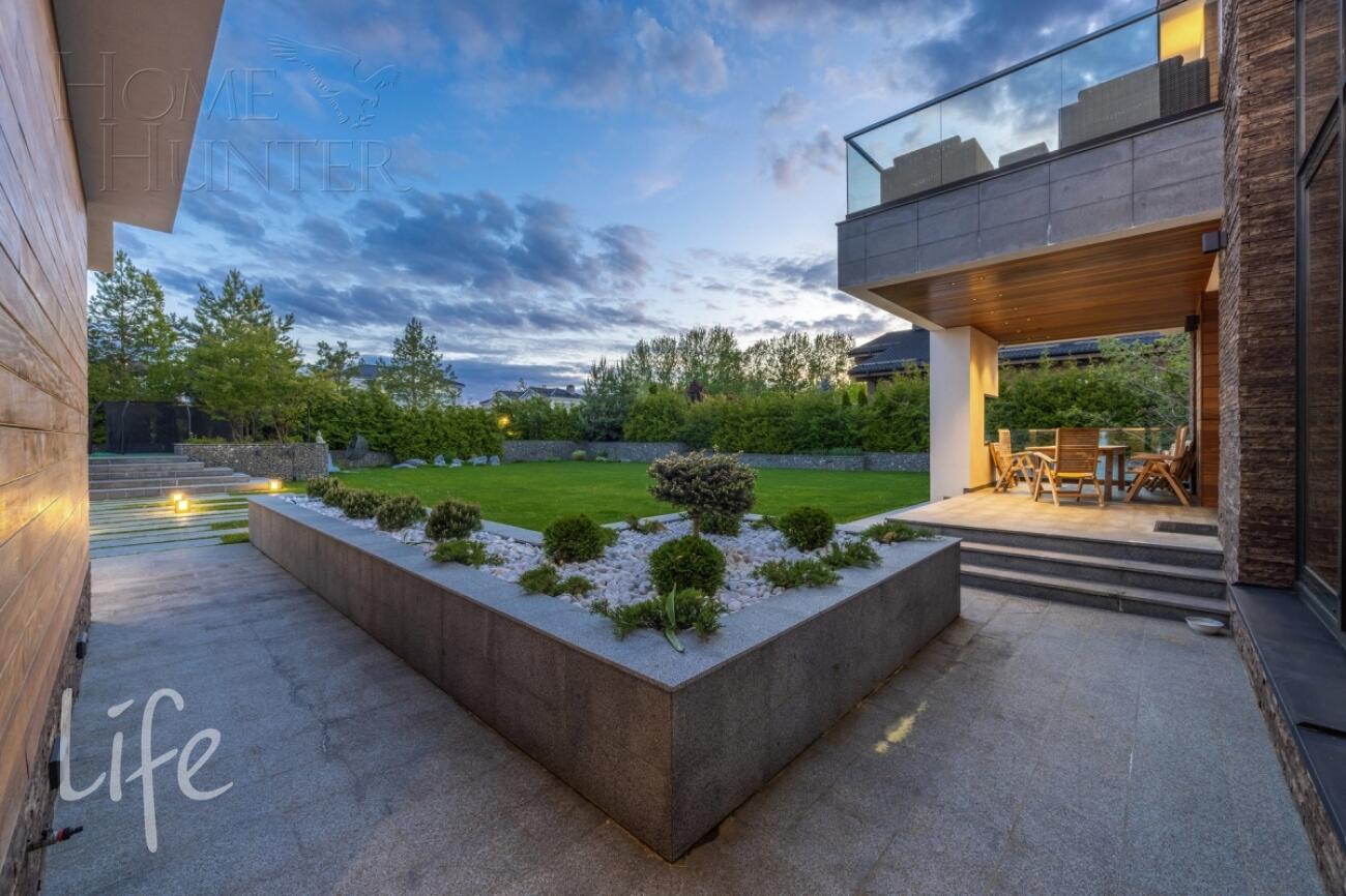 2-этажный коттедж 550 м² с отделкой