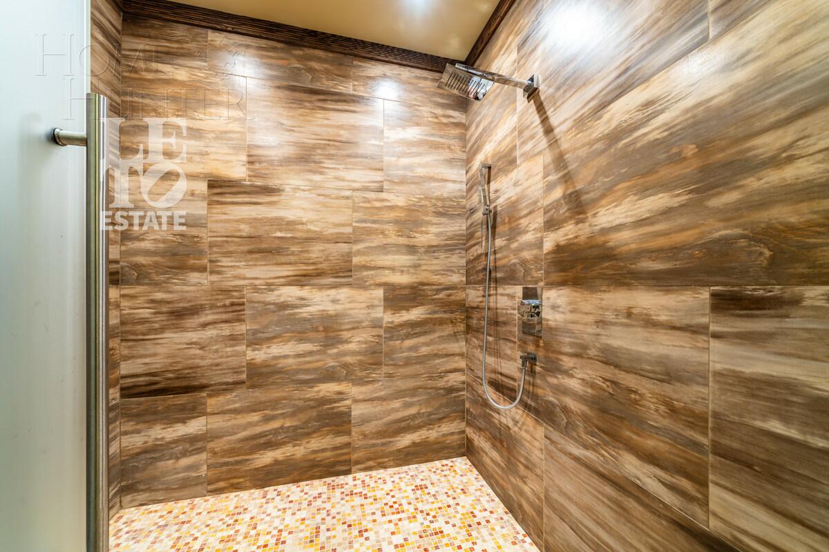 2-этажный коттедж 443 м² с отделкой