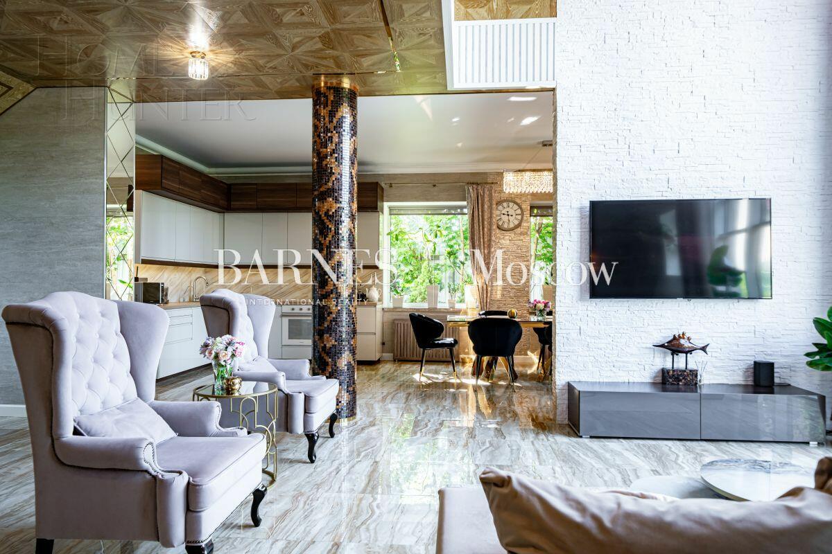 2-этажный коттедж 328 м² с отделкой