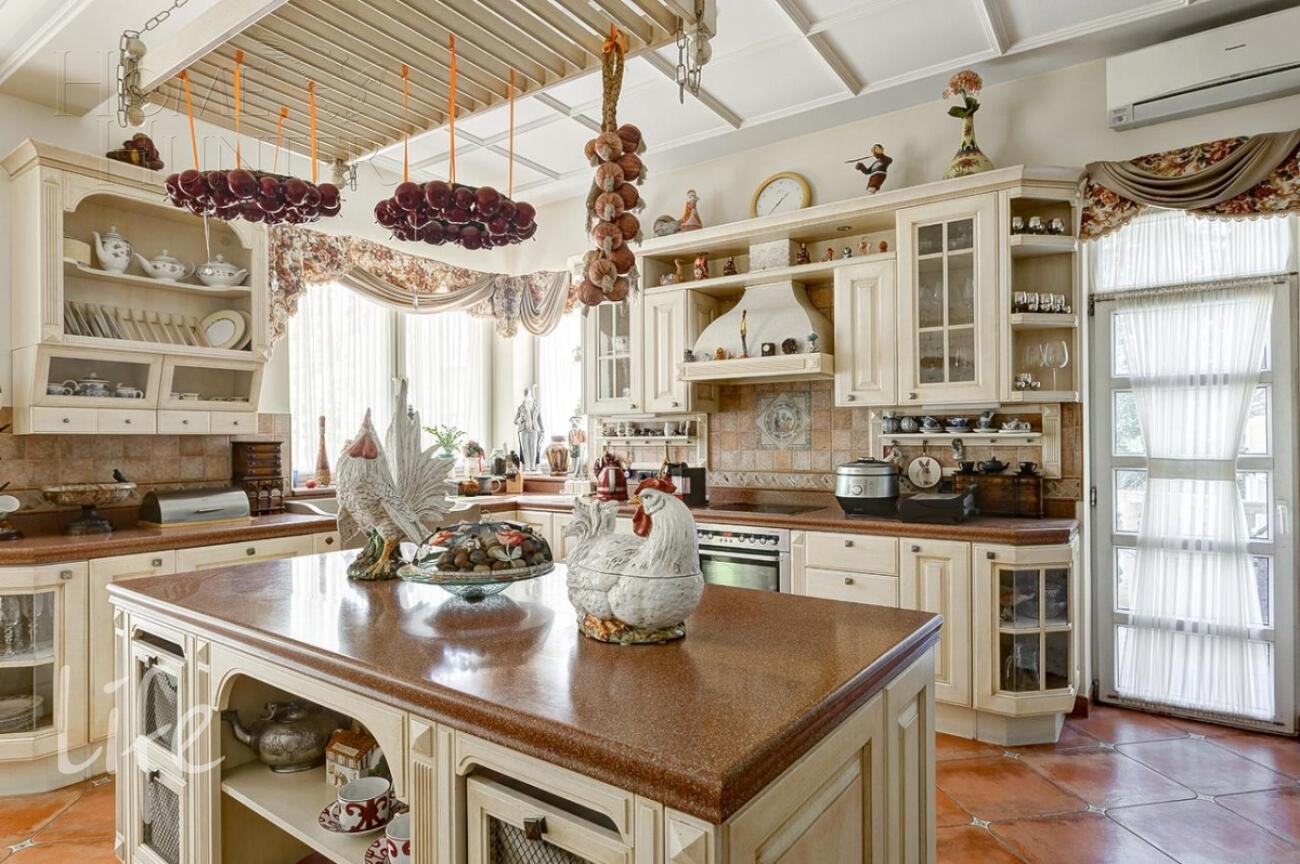 2-этажный коттедж 845 м² с отделкой