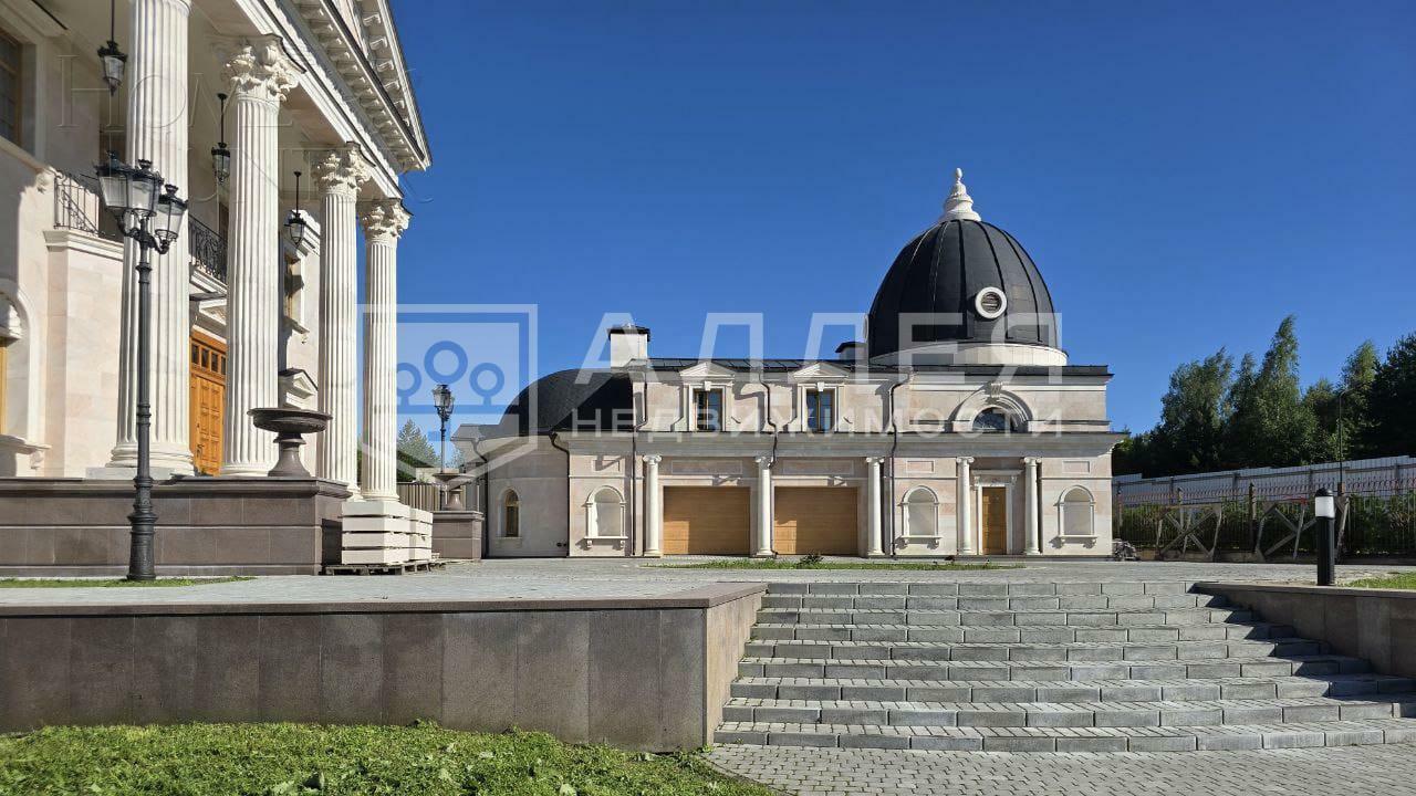 2-этажный коттедж 1 670 м² с отделкой