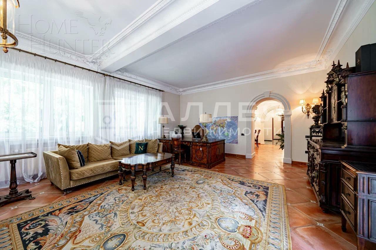 2-этажный коттедж 850 м² с отделкой