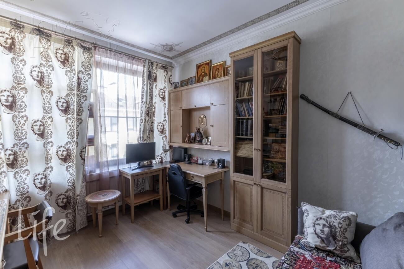 2-этажный таунхаус 250 м² с отделкой