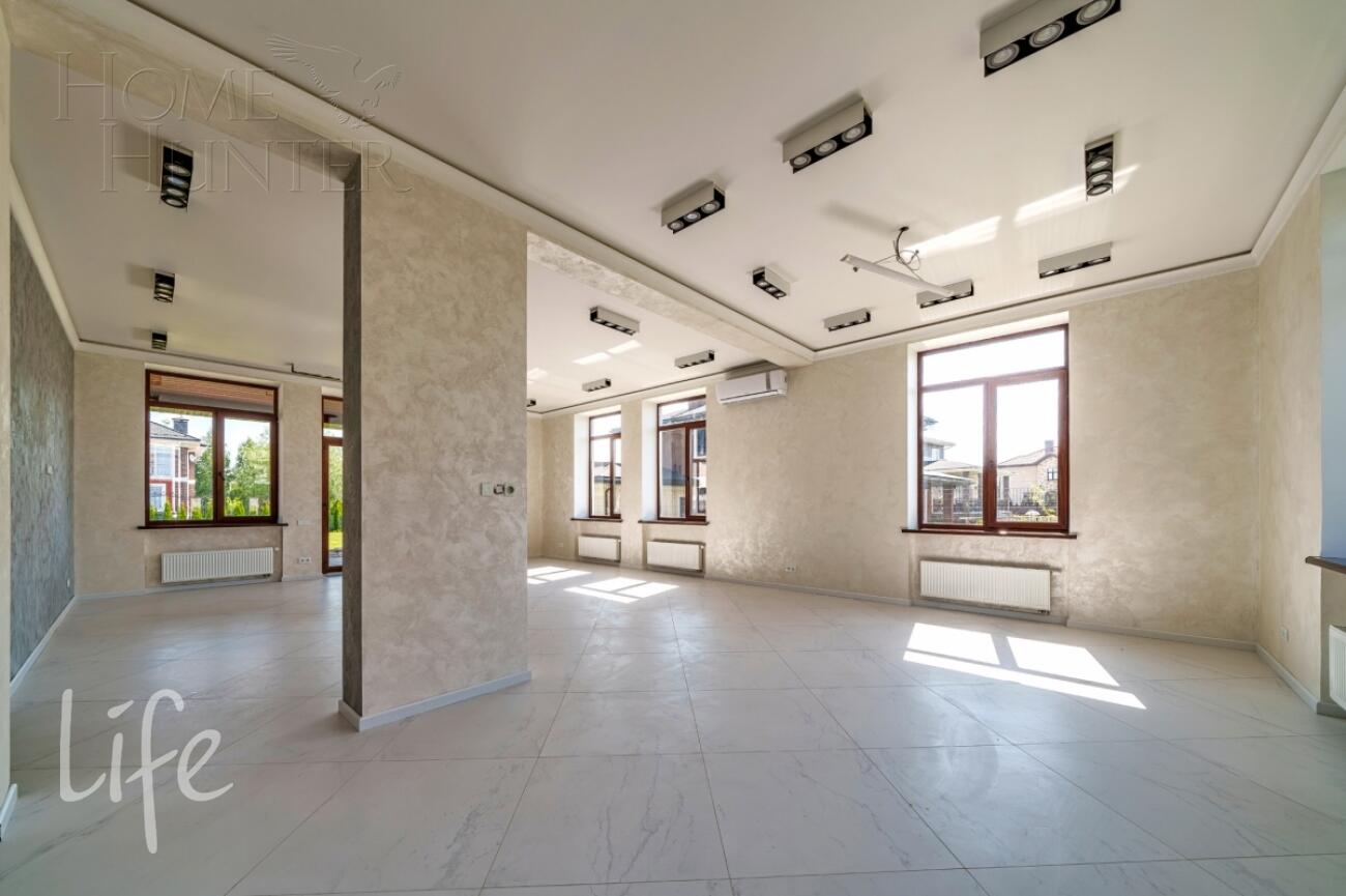 2-этажный коттедж 400 м² с отделкой