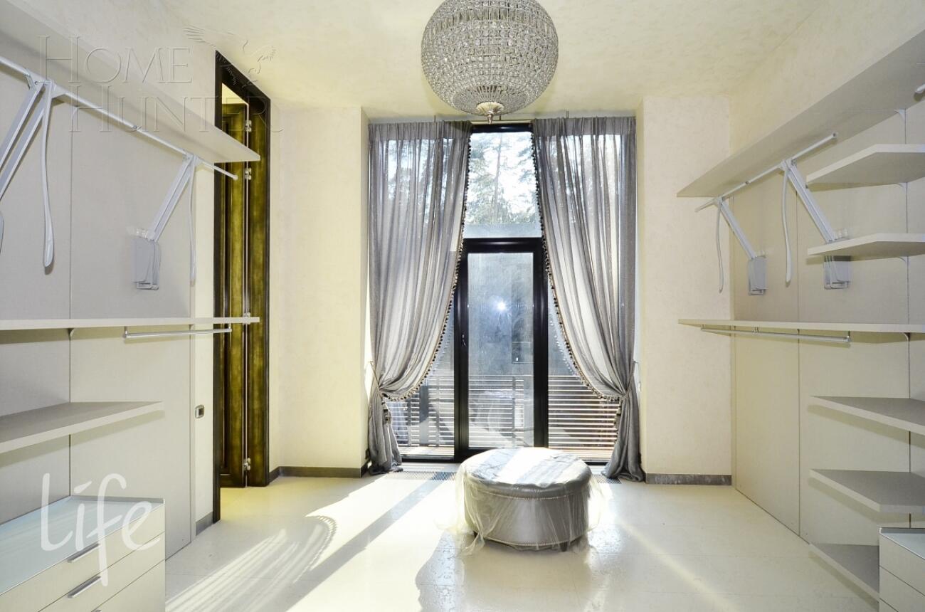 2-этажный коттедж 580 м² с отделкой