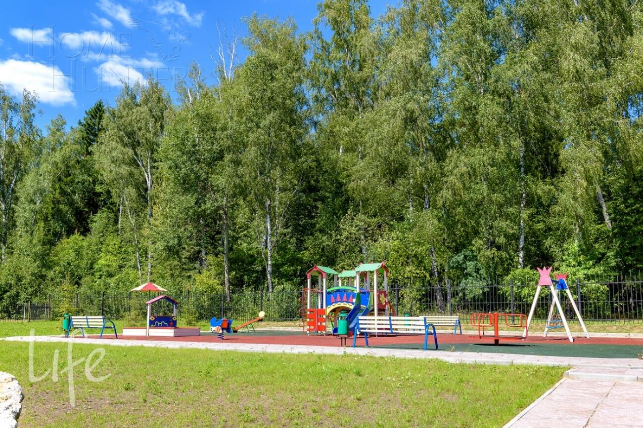 2-этажный коттедж 1 323 м² без отделки