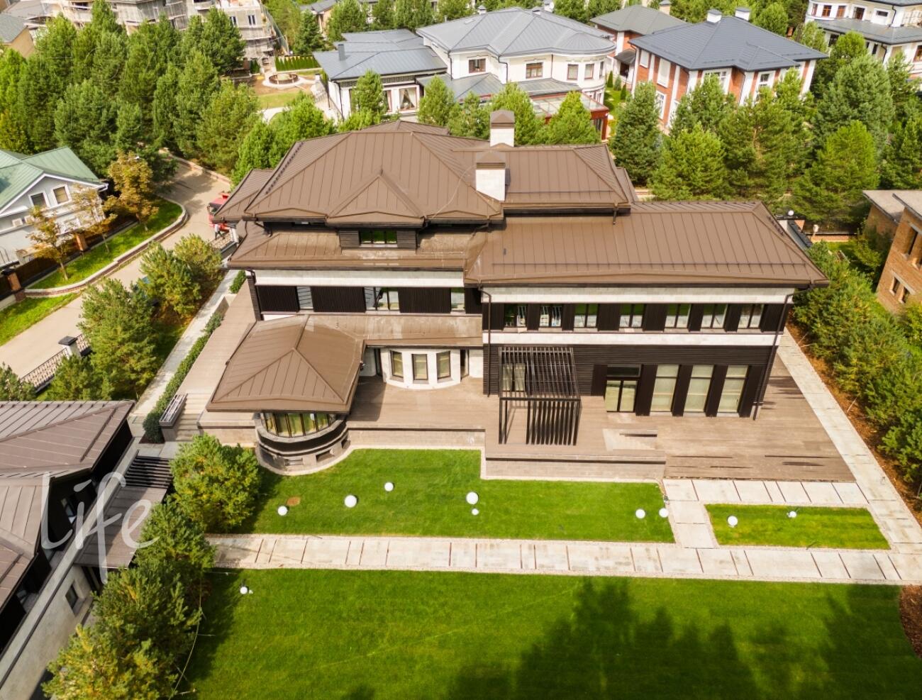 2-этажный коттедж 1 269 м² без отделки