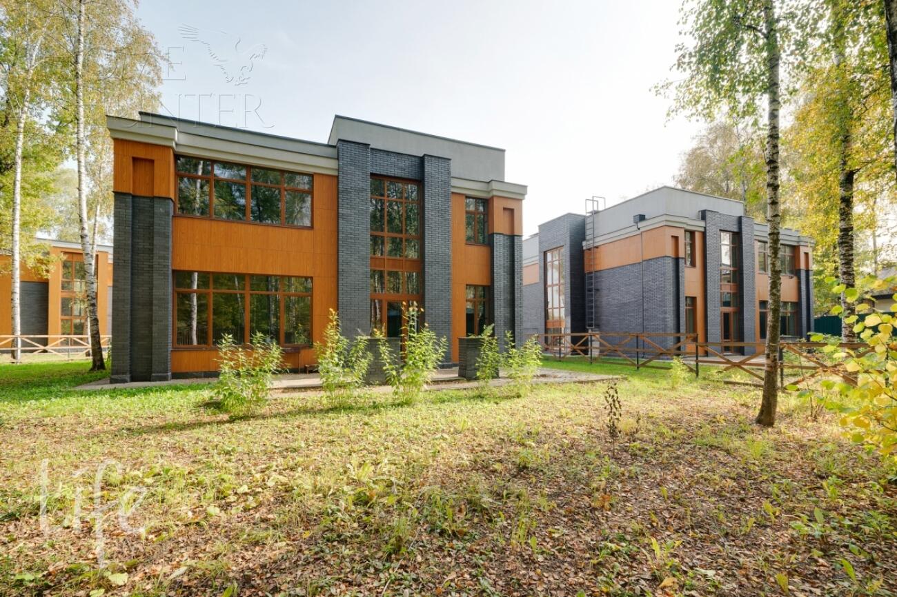 2-этажный коттедж 259 м² без отделки